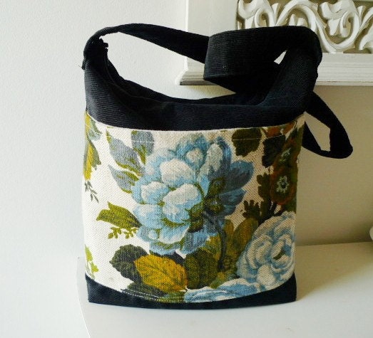 Handmade Slouch Bag Designer Tote Zippered Vintage Linen  by MyStudio on Etsy