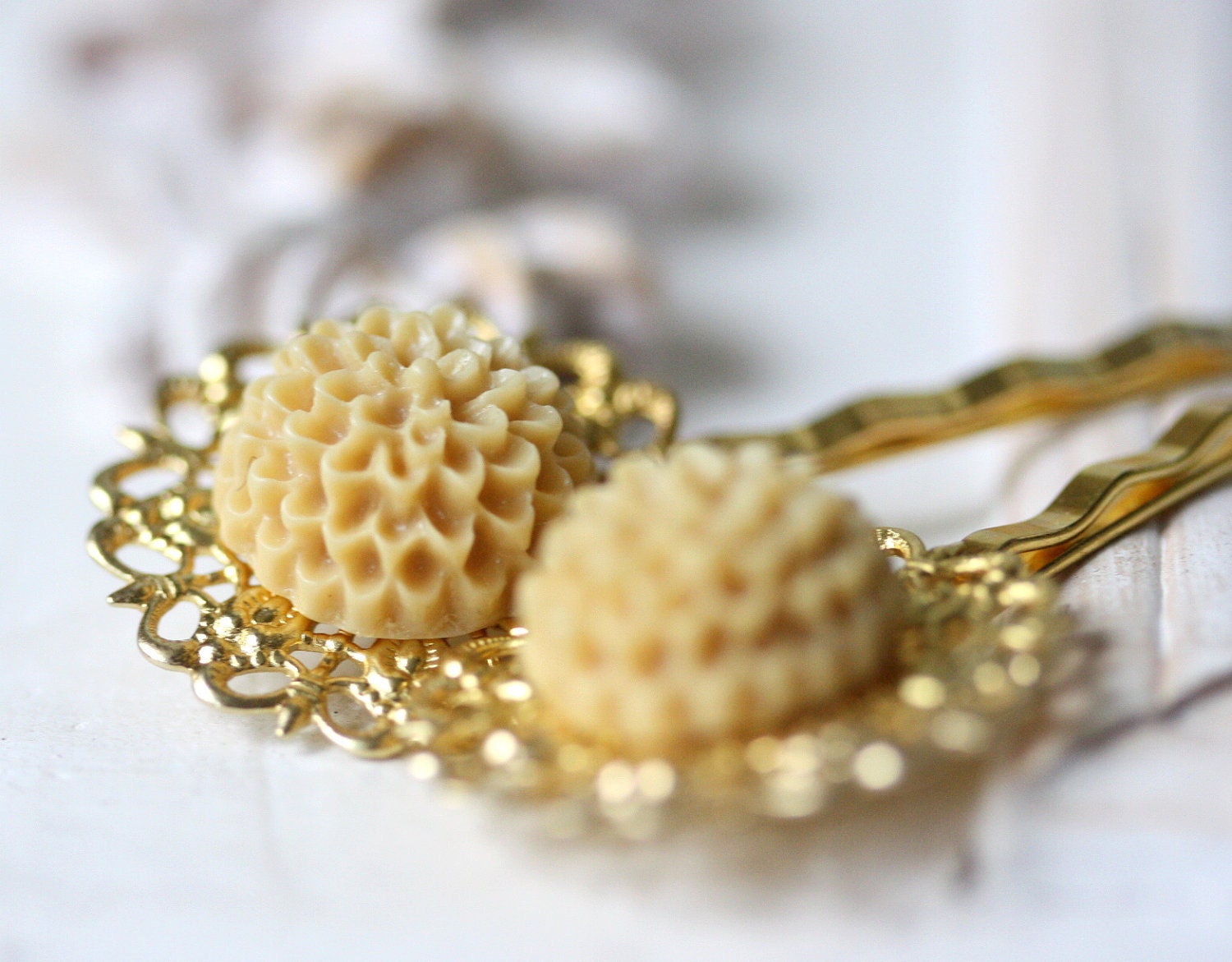 Golden chrysanthemum filigree bobby pins cream yellow
