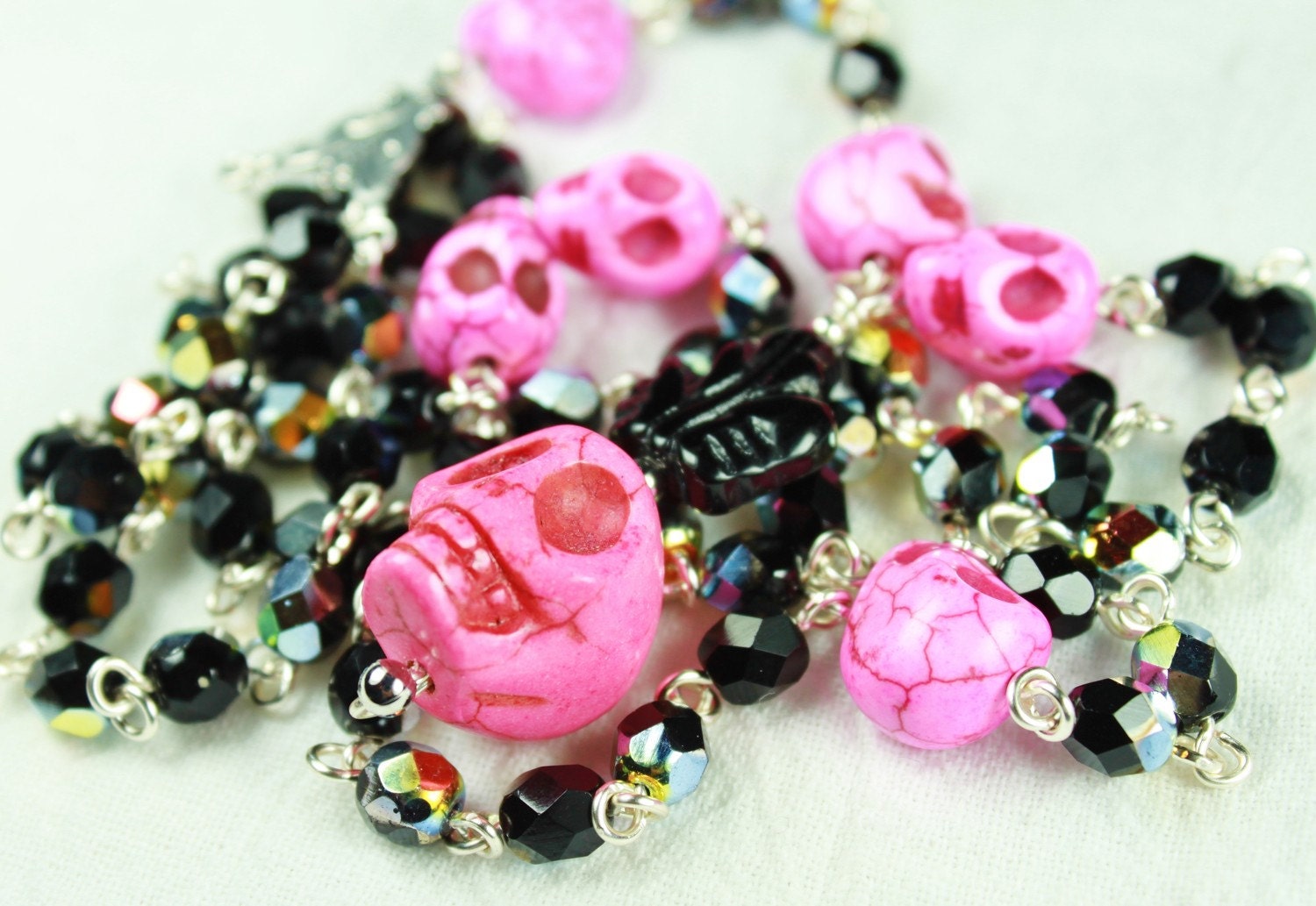 Muertos Skull Rosary with Pink Flaming Skull and Black Vitrail Glass