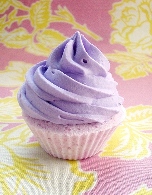 cupcake bath fizzie - lavender vanilla