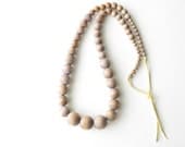 wooden beaded necklace - gray