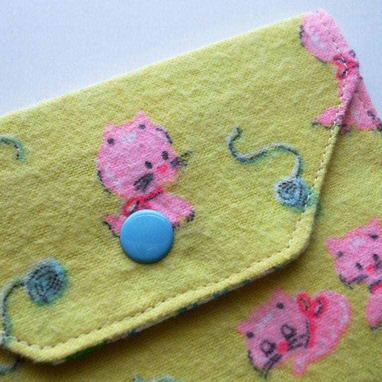 Snappy Card Holder - Bubblegum Kitty - Vintage Fabric