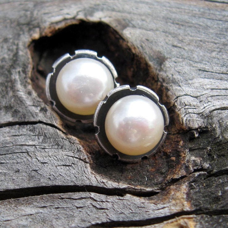Crisp white pearl sterling silver flower stud earrings ... medium 8mm