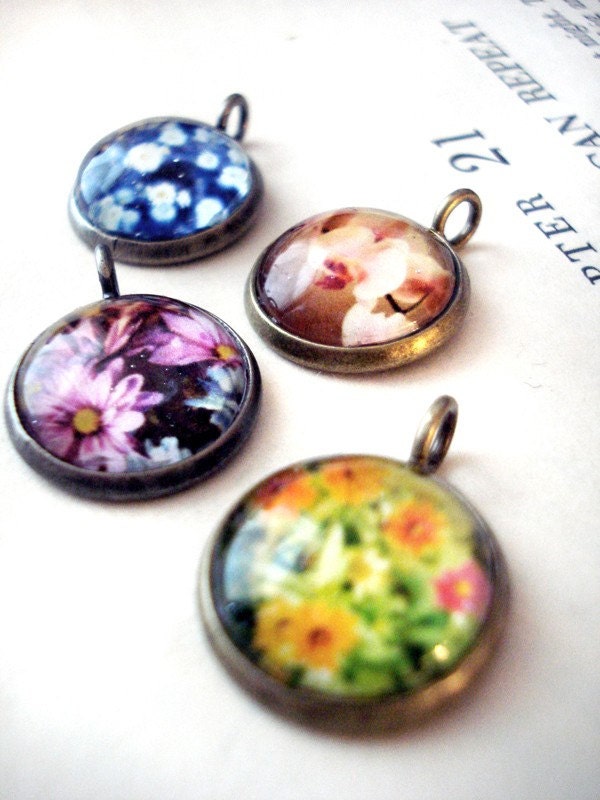 Bridesmaid Photo Pendants - Set of 6 - You Choose the Image - Antique Vintage Silver/Gold - Small and Unique Bridal Party Gift