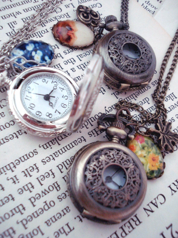 Bridesmaid Gift Photo Pocket Watch Necklace Clocket Set of 3 - Customized for Weddings, Bridesmaids, Mother, Flower Girl - Silver or Bronze