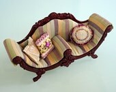 Arabesque Upholstered Sofa With 3 Embroidered Pillows - Miniature Furniture