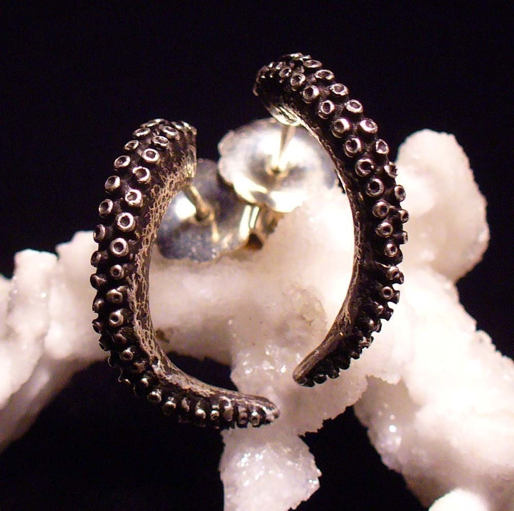 OctopusMe Claw Earrings