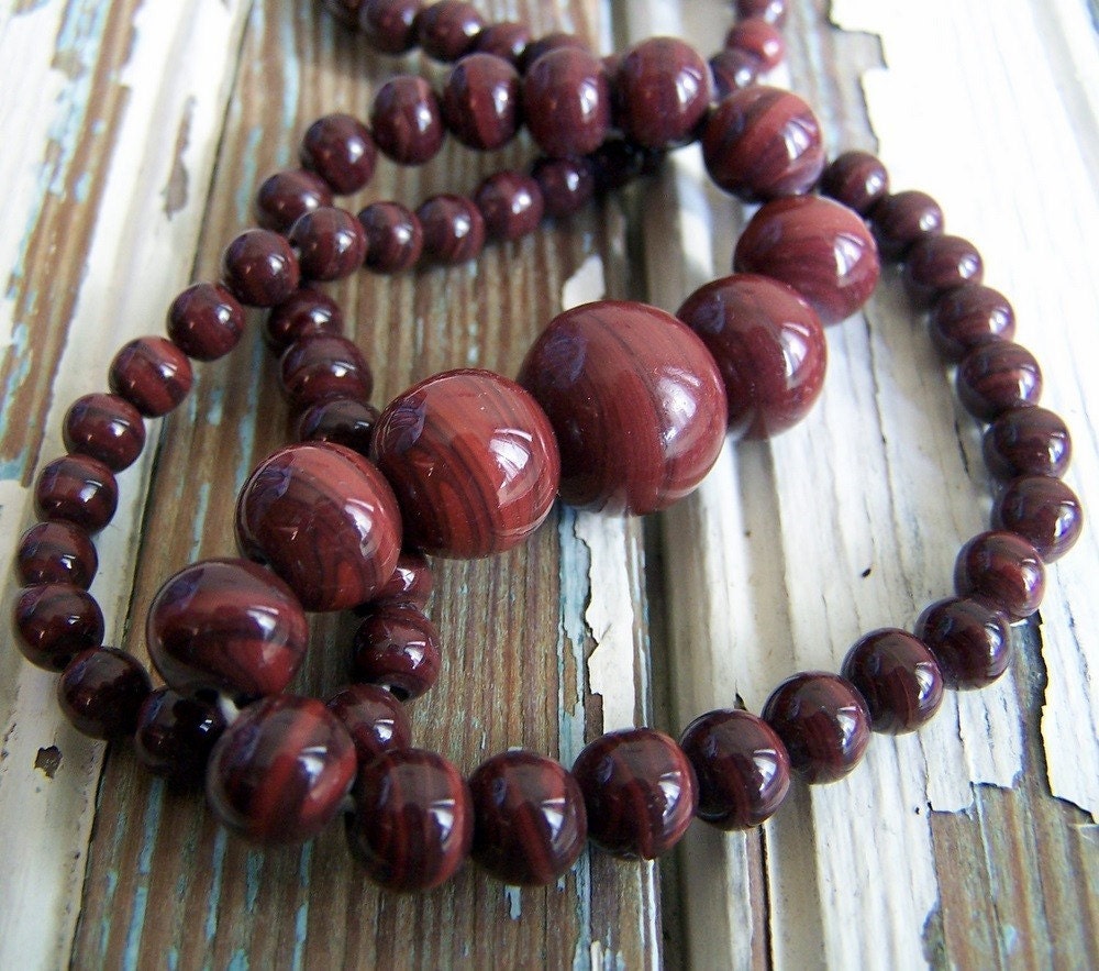 Vintage Graduated Glass Beads- brownish red, one strand