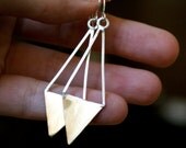 Oblong Arrow earrings in Brass