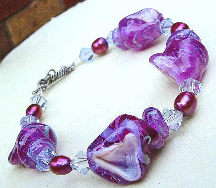 Lampwork Shell, Crystal and Pearl Bracelet