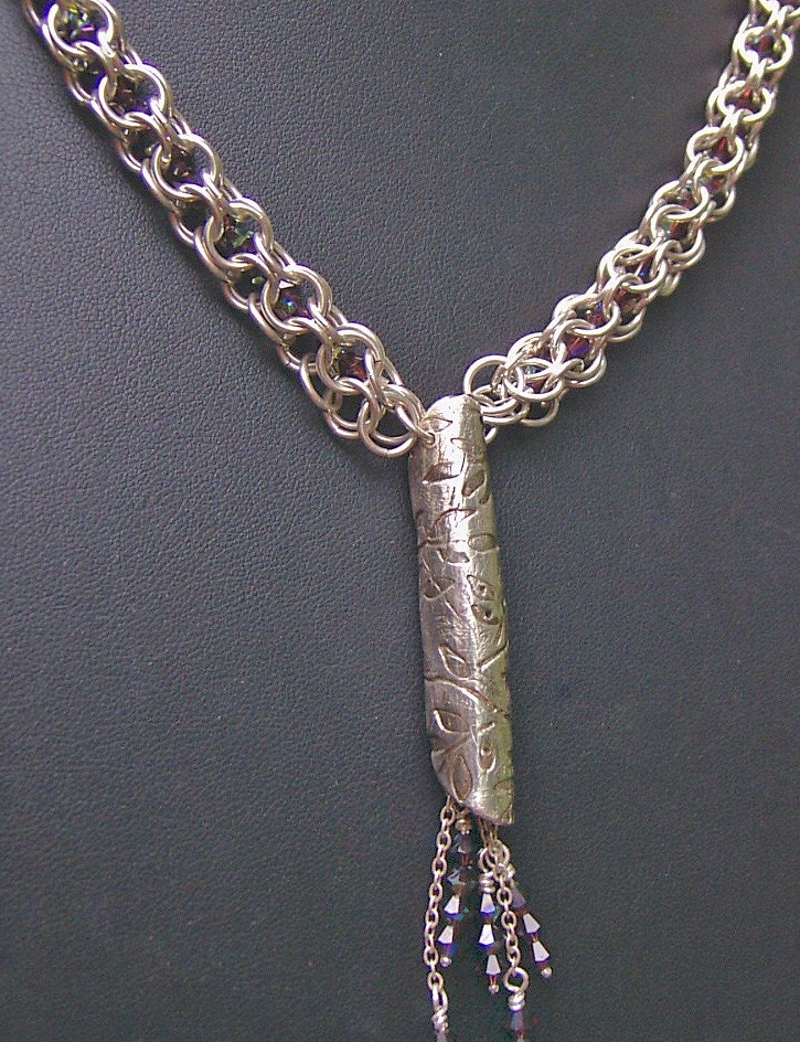 Burgundy Ripple Chainmaille Necklace