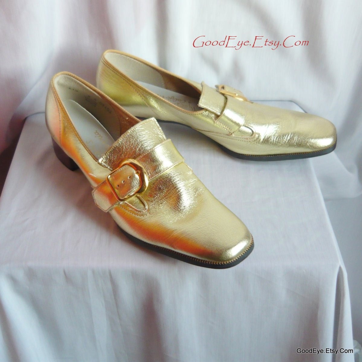 Metallic Gold Leather Oxford Shoes sz 8 N Eur 38 .5 UK 5 .5 Narrow 60s Mod Pilgrim Buckle Never worn