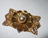Vintage old pearl brooch pin