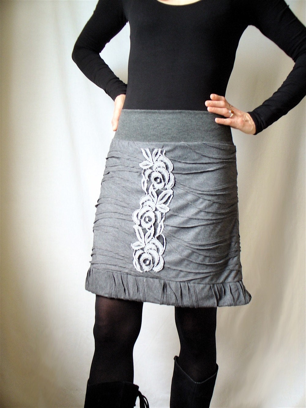 Gray grey skirt with lace application - stretchy waistband