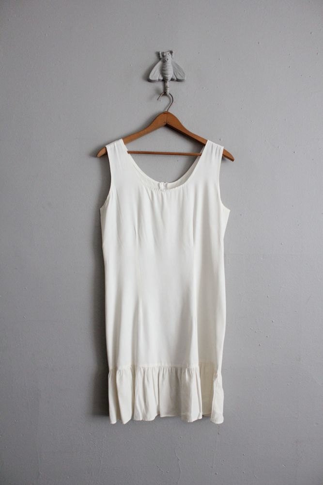 vintage white ruffle skirt shift dress