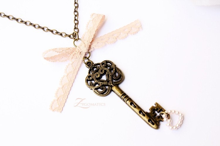 Key to My Heart Lace Bow Necklace