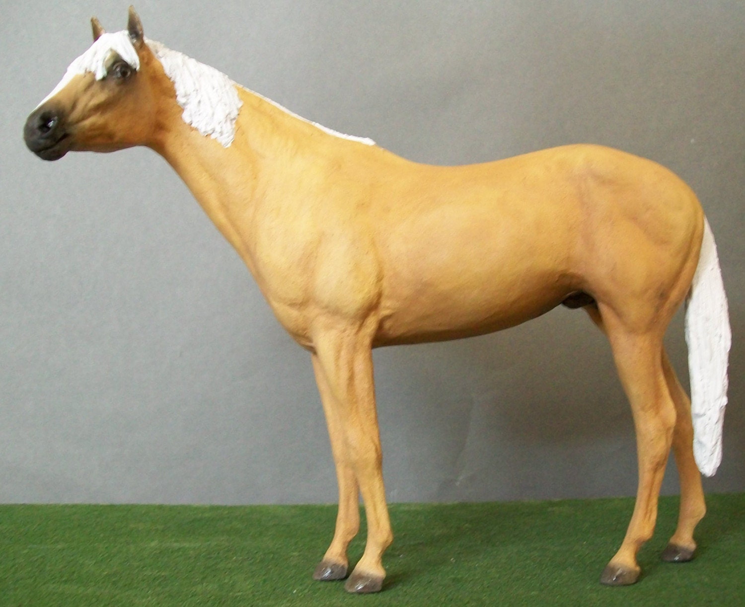 One of a Kind Personalized Dream Horse - Traditional scale