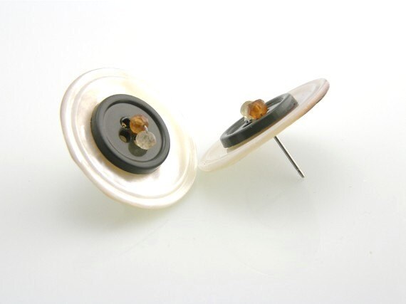 Mother of Pearl Stud Earrings Green Button