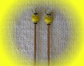 Whimsy little Bubble Bee Knitting needles