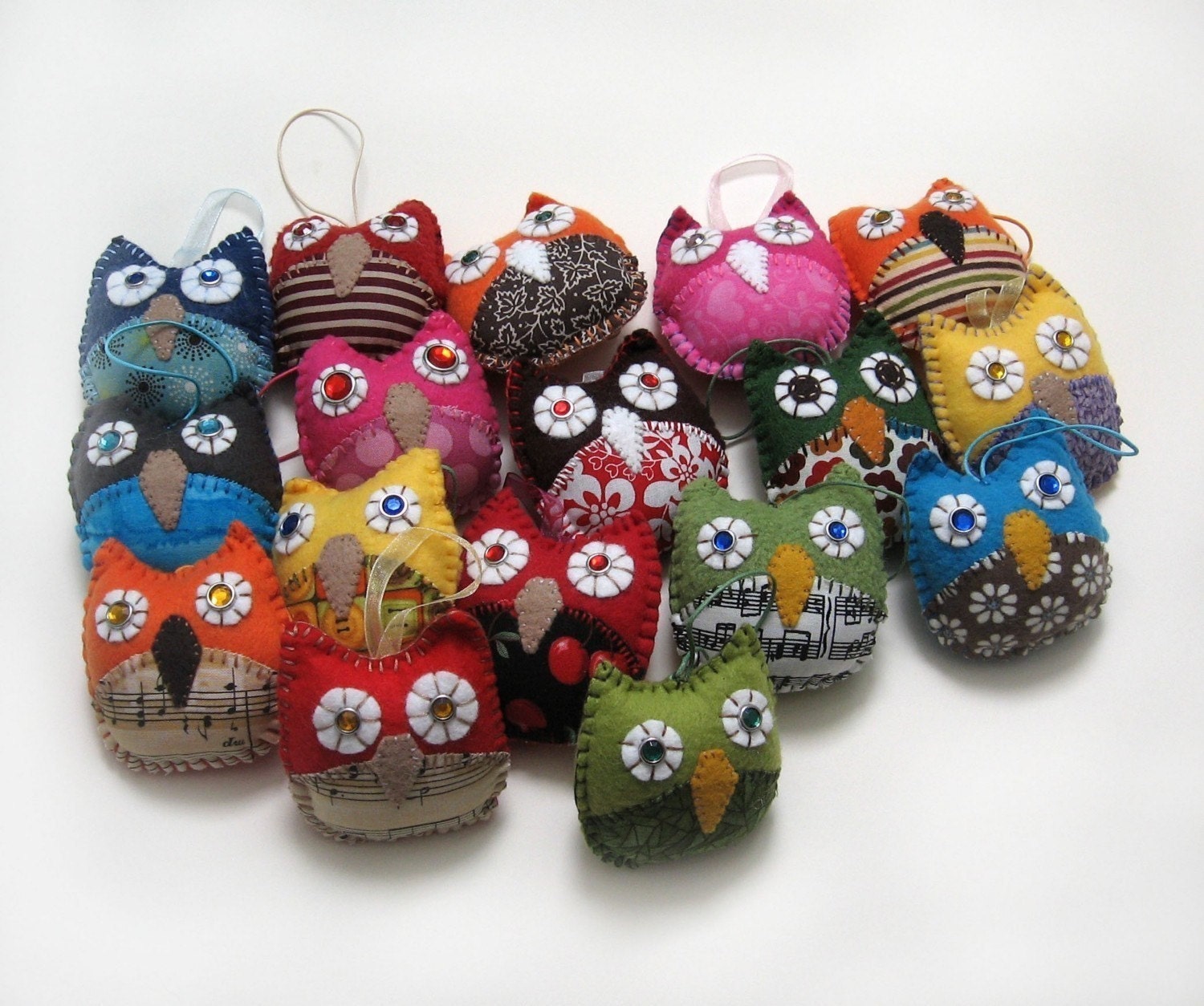 Party Favors 5 Owl Ornaments- Made to Order