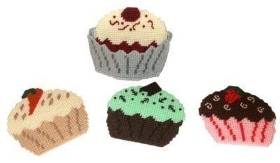Gourmet Cupcake Coasters Plastic Canvas PDF by RainbowPonyDesigns