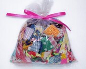 SNIPPETS Scrapbooking Card Pendant Children DIY Collage Altered Art Kit Making Scrap Stash Fabric Bag