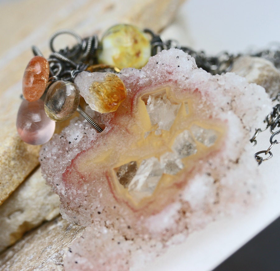 Druzy Charm Necklace - The Amaryllis