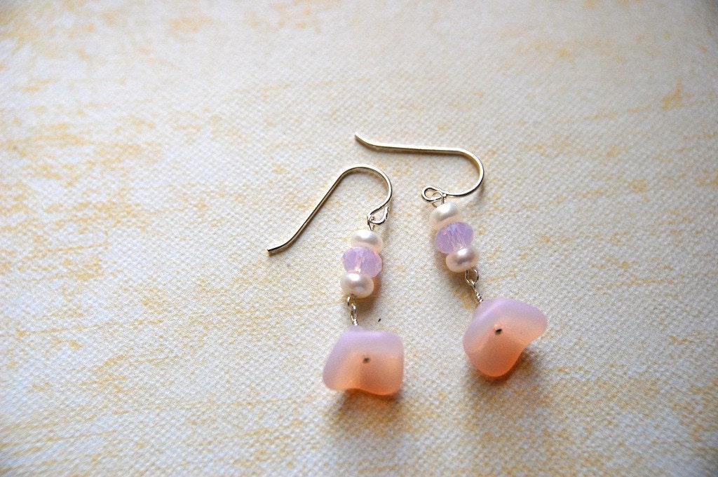 Pink petal. Pastel Floral. Valentine flower. Earrings. Subtle Springtime.