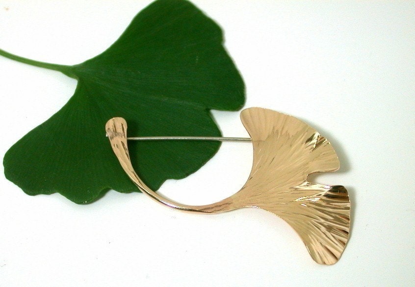 Ginkgo Leaf Pin, Gold filled, Large, 251gf