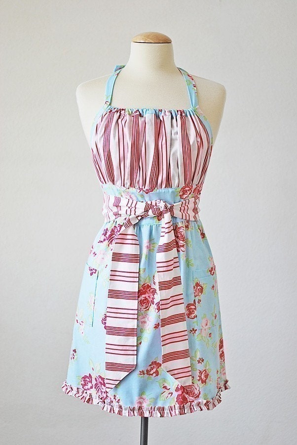 Pretty Ditty Apron pattern - Reversible, Non-reversible, 3 Adult sizes, and 3 child sizes