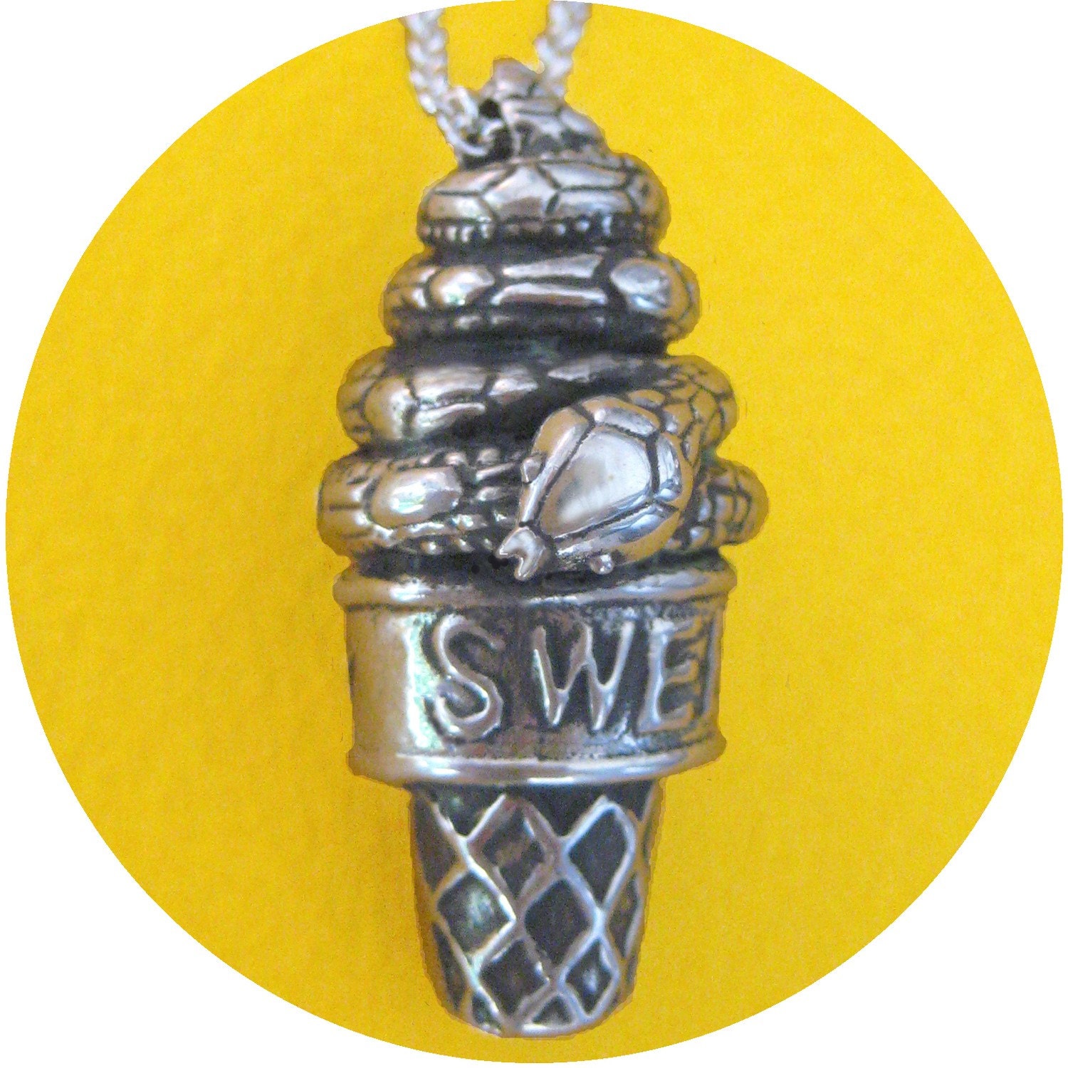 Snake Ice Cream Necklace soft serve