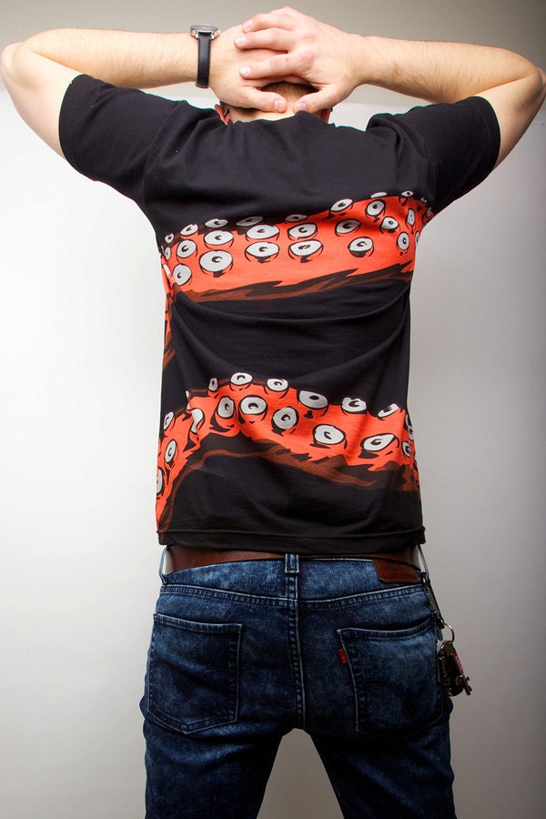 Octopus Tshirt, Tentacle tee, Octohug Black Cotton t-shirt S M L XL 2XL