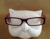 Perch Your Specs On This Cute Little Owl Eyeglass Holder