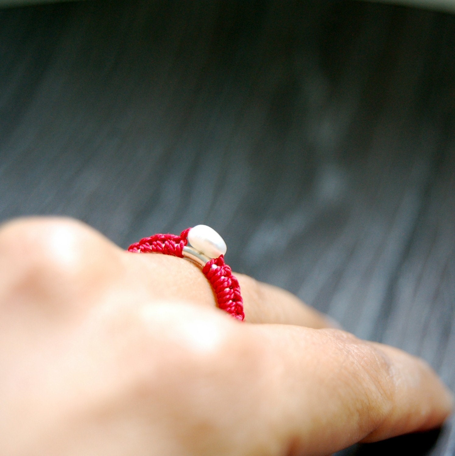Pearl in red silver and silk ring, freeshippingfrance