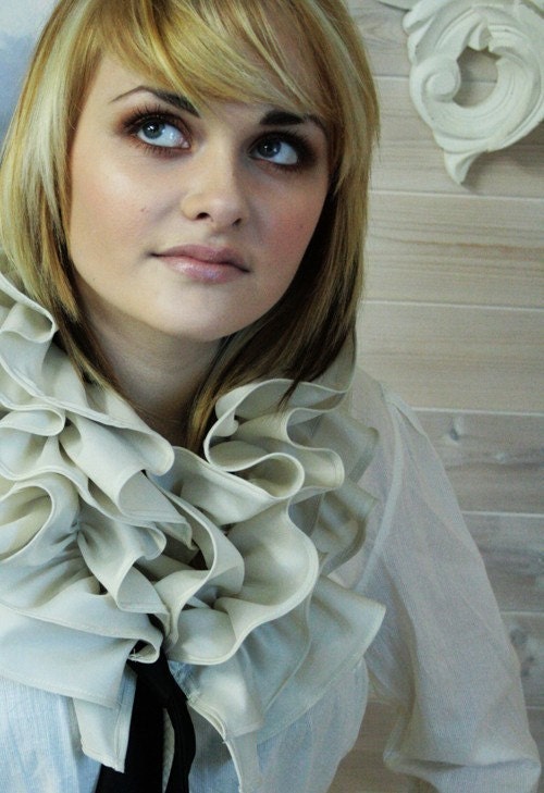 Le Coquette Ruffled Scarf