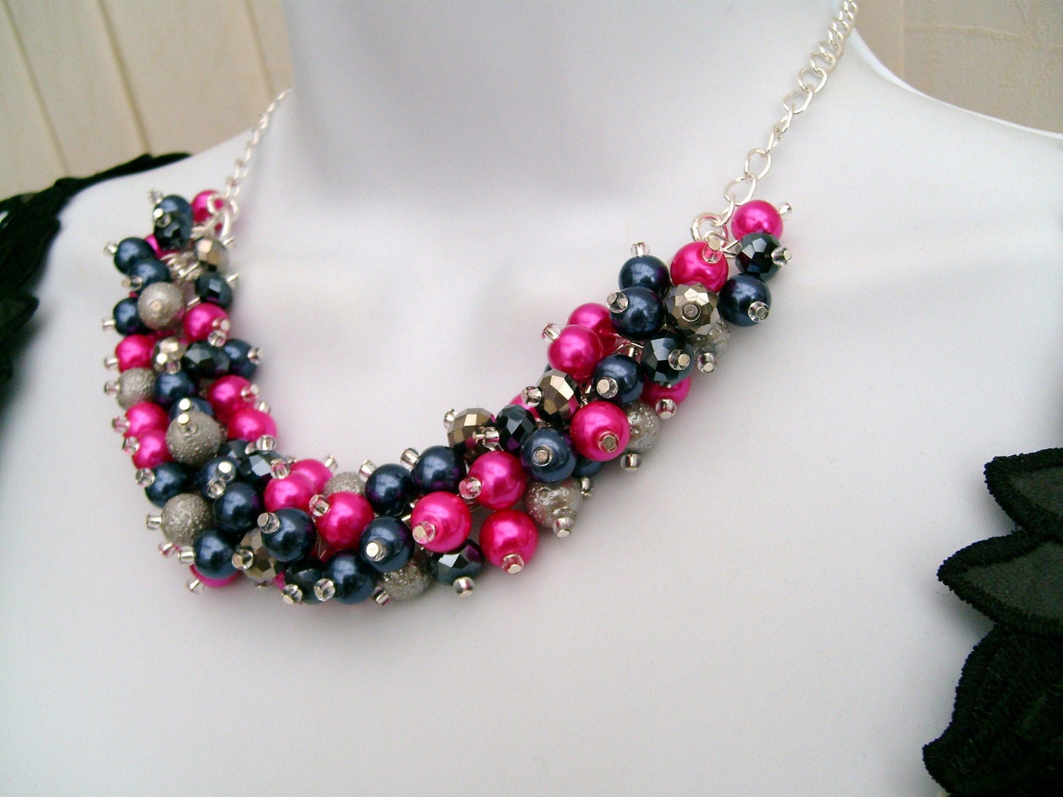 Pearl Necklace on For Angela   Pearl Beaded Necklace  Hot Pink And Navy Blue Jewelry