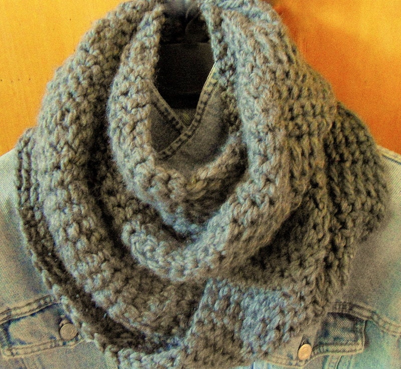 Instant Etsy Download PATTERN - Thistle  Moebius Eternity Circle Scarf -Unisex Cozy Chunky Crochet PATTERN -Fun to Create