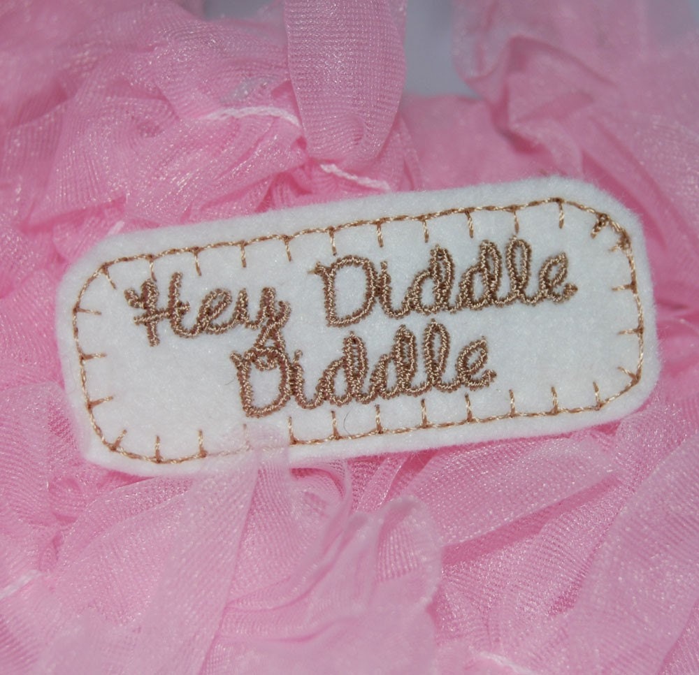 Hey Diddle Diddle Nursery Rhyme Wool Felt Clip by Chic Baby Rose