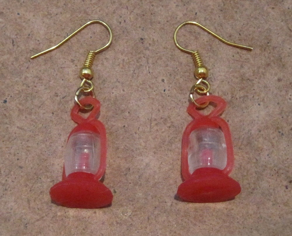 Camp lantern charm earrings - red