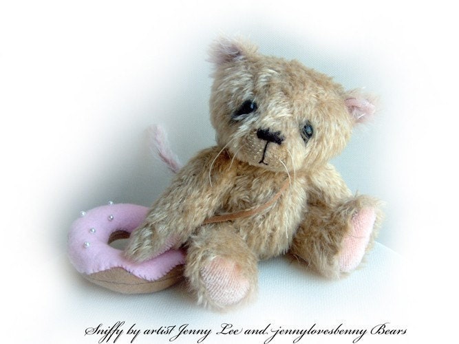 A Mouse pattern by bear artist Jenny Lee of jennylovesbenny boutique bears PDF