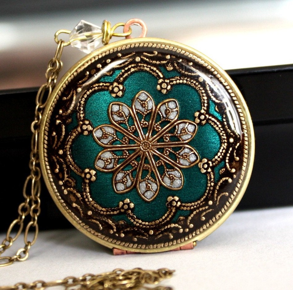 Locket, Vintage locket, filigree necklace, picture locket, bridal necklace, something blue necklace, wedding necklace