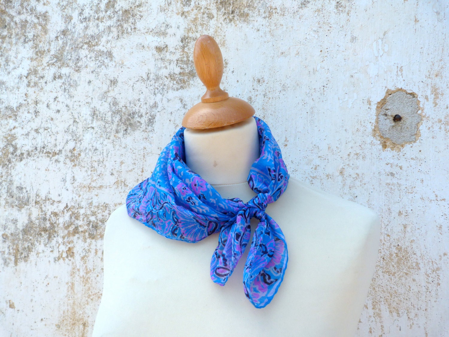 1970s Ethnic boho hippie  Indian silk scarf
