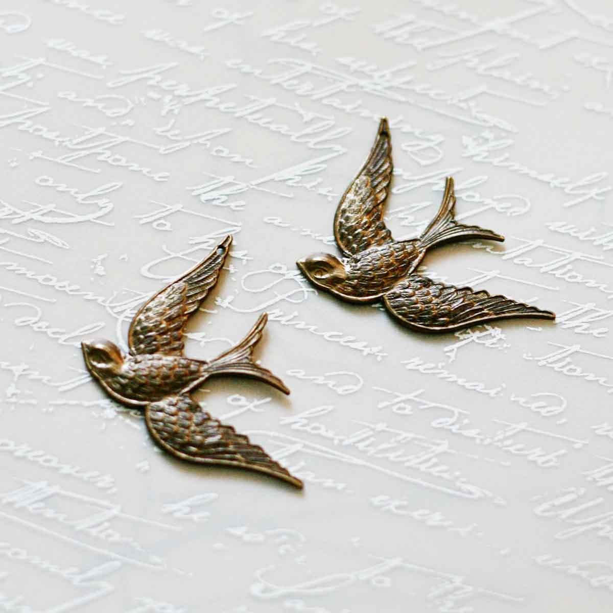 Vintaj Fanciful Birds - set of 2