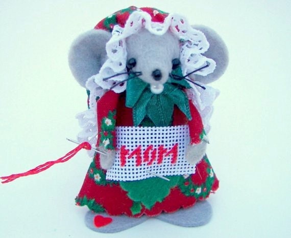 MOM Mouse Christmas Ornament cute felt mice gift for animal lovers and collectors by Warmth