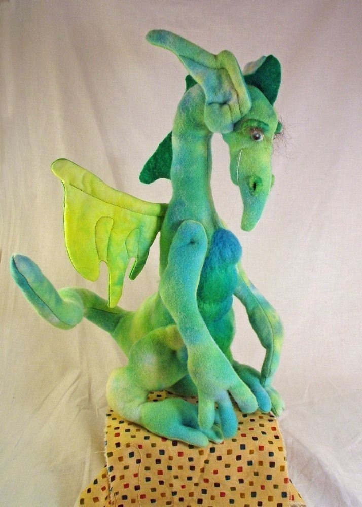 Parcival, a well behaved dragon sewing pattern PDF,  digital download