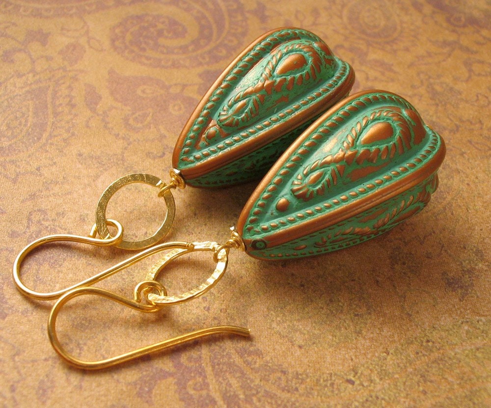 Vintage - Gypsy Green Earrings - Green and Gold Lucite