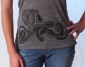 Tattoo Octopus V-neck T-shirt on Gray - Women's Tee Shirt XS S M L XL 2XL 3XL
