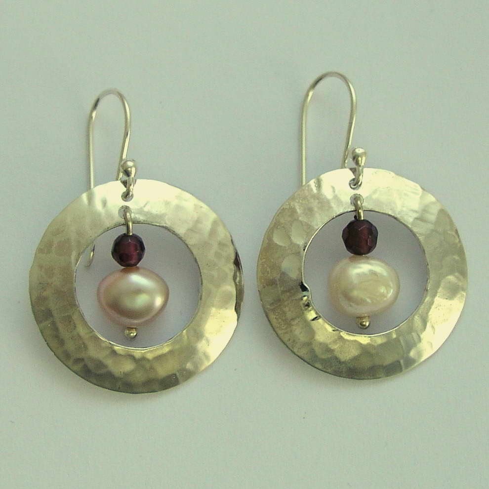 Sterling silver pearl and garnets round earrings- Hypnotize 2.