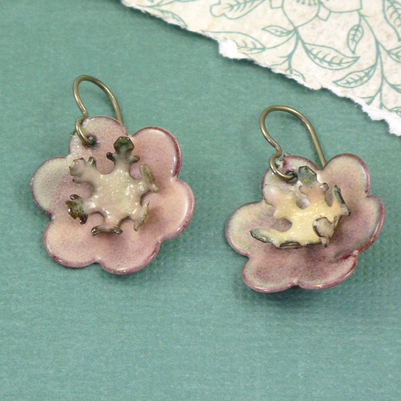 Lavendar Enamel Earring - Violet Flower
