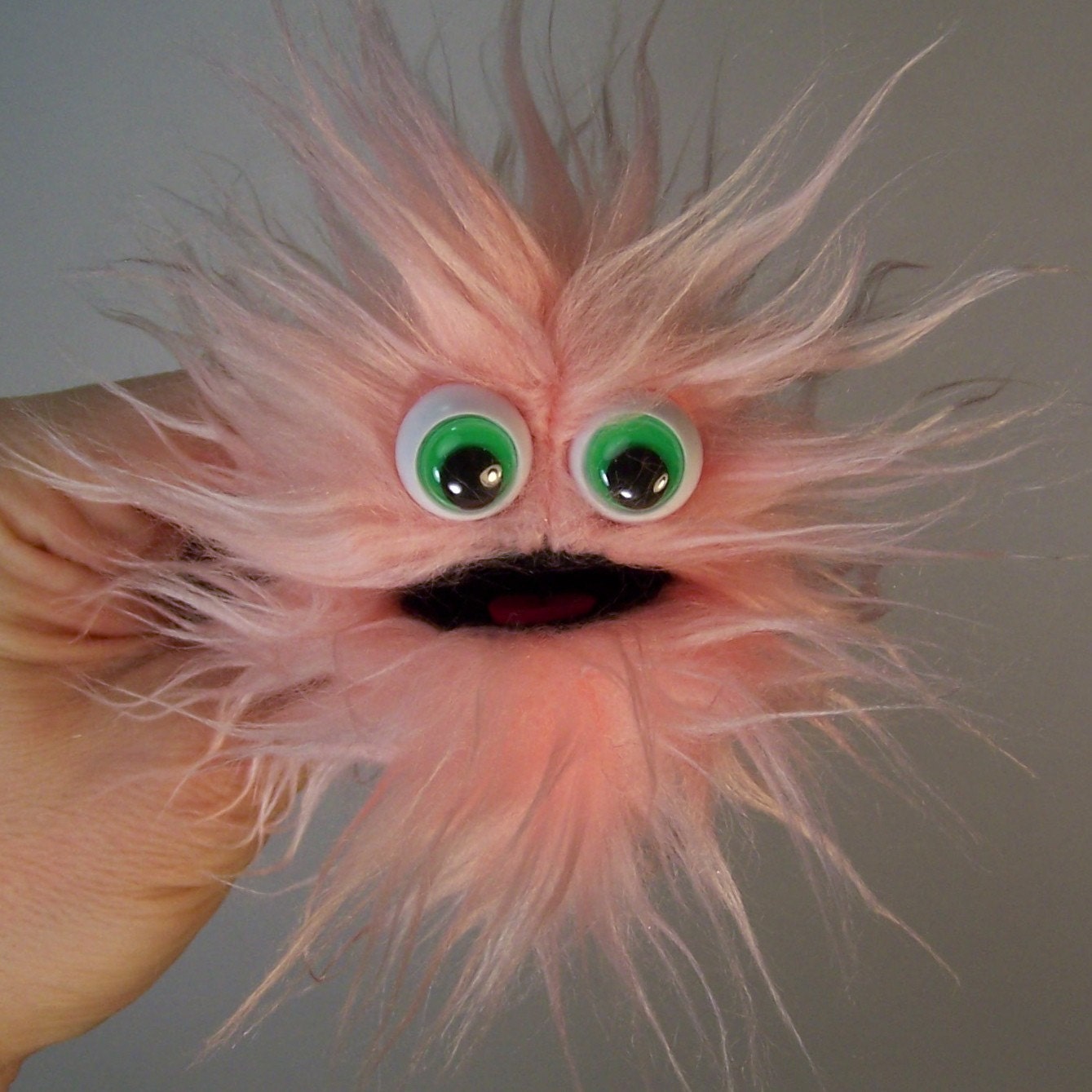 Popcorn Monster - peachy